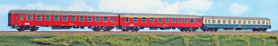 ACME 55320 - H0 - 3-tlg. Set Personenwagen D 236/237 Nord-West-Express, DB/DSB, Ep. V - Set 1